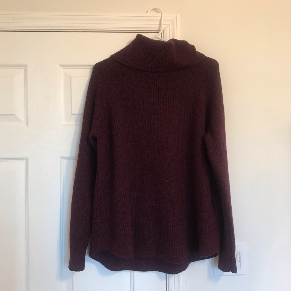 Loft Burgundy Maroon Turtleneck Cowl Tunic Sweater